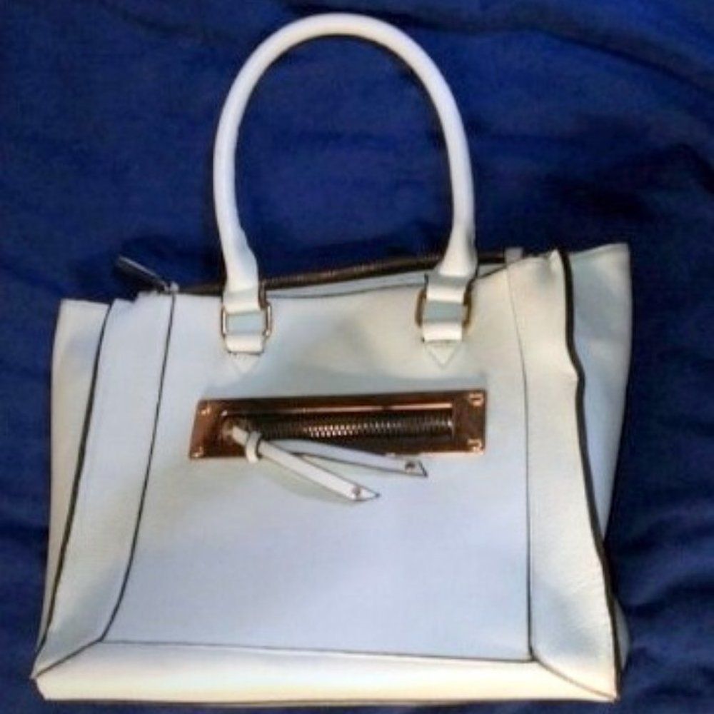 CALL IT SPRING! Robins egg blue handbag